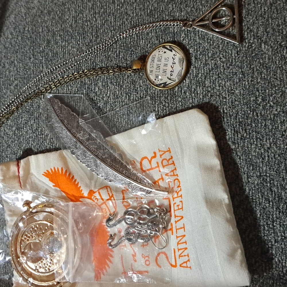 Harry Potter time turner key chain metal feather bookmark necklace bundle set